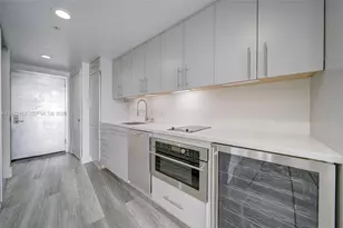 1750 N Bayshore Dr, Miami, FL 33132 - Photo 8
