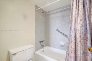 1300 NE Miami Gardens Dr, Miami, FL 33179 - Photo 32