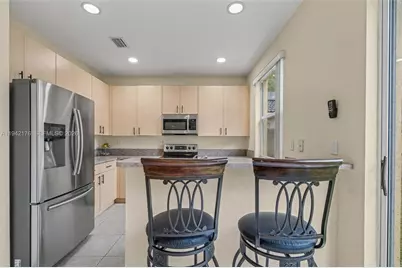 1939 SE 13th St, Homestead, FL 33035 - Photo 10