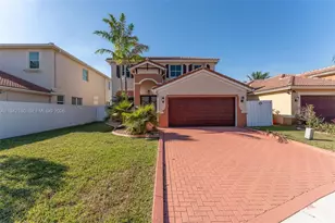 1856 NE 3rd Ct, Homestead, FL 33033 - Photo 2