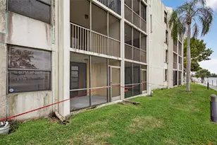 114 Lake Emerald Dr, Oakland Park, FL 33309 - Photo 34