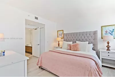 121 NE 34th St #1008, Miami, FL 33137 - Photo 12