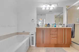 1111 SW 1st Ave, Miami, FL 33130 - Photo 10