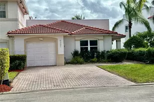 6301 NW 109th Ave, Doral, FL 33178 - Photo 2