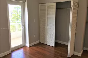 471 NE 25th St, Miami, FL 33137 - Photo 8