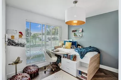 2080 NE 65th St, Fort Lauderdale, FL 33308 - Photo 12