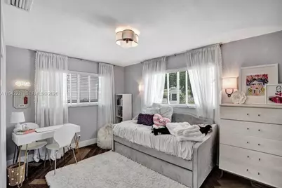 2080 NE 65th St, Fort Lauderdale, FL 33308 - Photo 10