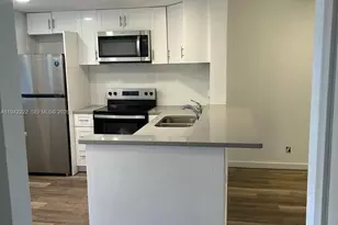 500 NE 12th Ave, Hallandale Beach, FL 33009 - Photo 4