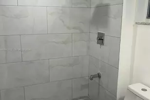 500 NE 12th Ave, Hallandale Beach, FL 33009 - Photo 10