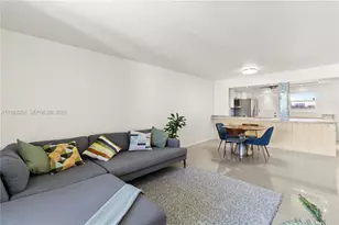 301 NE 14th Ave, Hallandale Beach, FL 33009 - Photo 10