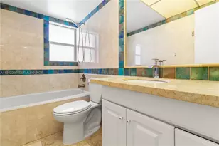 301 NE 14th Ave, Hallandale Beach, FL 33009 - Photo 14