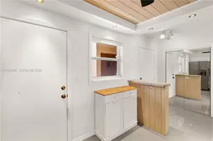 301 NE 14th Ave, Hallandale Beach, FL 33009 - Photo 22