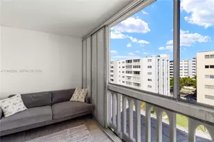 301 NE 14th Ave, Hallandale Beach, FL 33009 - Photo 20