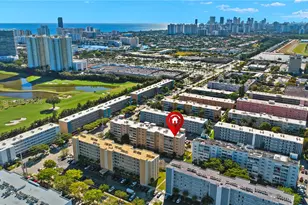 301 NE 14th Ave, Hallandale Beach, FL 33009 - Photo 30