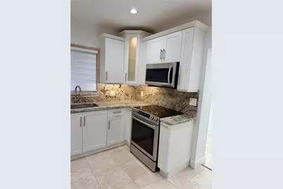 814 Capri St, Coral Gables, FL 33134 - Photo 6