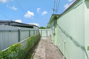 6240 SW 21st St, Miramar, FL 33023 - Photo 32