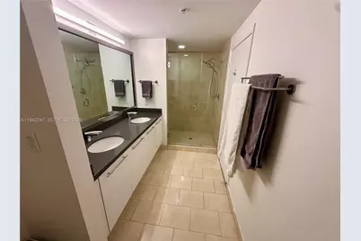 90 SW 3rd St #2306, Miami, FL 33130 - Photo 10