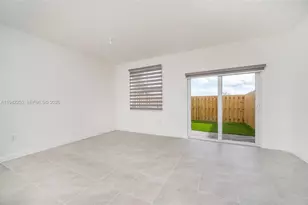 2747 SE 26th Rd, Homestead, FL 33035 - Photo 2