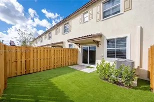 2747 SE 26th Rd, Homestead, FL 33035 - Photo 4