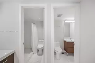 3625 N Country Club Dr, Aventura, FL 33180 - Photo 18