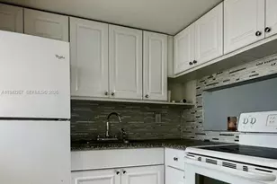 2903 Point E Dr, Aventura, FL 33160 - Photo 2