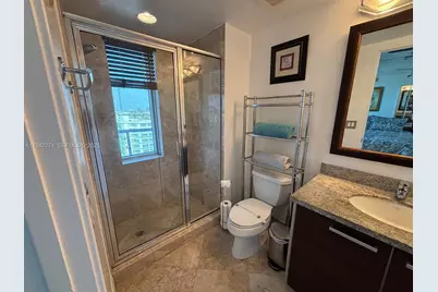 185 SW 7th St #1502, Miami, FL 33130 - Photo 38