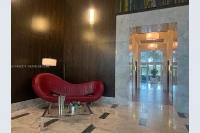 185 SW 7th St #1502, Miami, FL 33130 - Photo 2