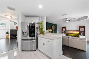 4172 NE 16th St, Homestead, FL 33033 - Photo 16