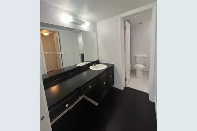 498 NW 165th St Rd #D-503, Miami, FL 33169 - Photo 4