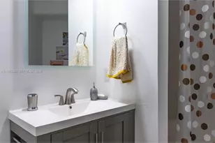 3165 NE 184th St, Aventura, FL 33160 - Photo 24