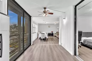 20381 NE 30th Ave, Aventura, FL 33180 - Photo 18