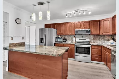 20381 NE 30th Ave #208-7, Aventura, FL 33180 - Photo 4
