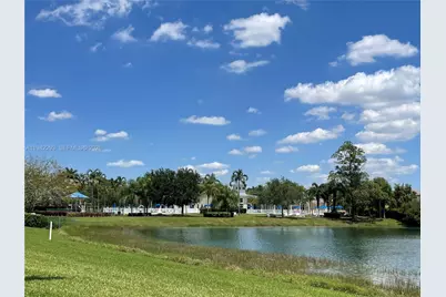 134 SE 28th Ter #7, Homestead, FL 33033 - Photo 2
