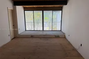 19216 NE 25th Ave, Miami, FL 33180 - Photo 8