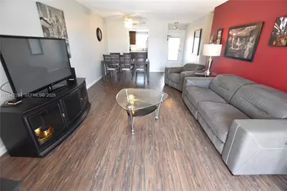2852 Crosley Drive West #G, West Palm Beach, FL 33415 - Photo 4