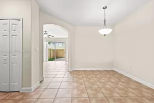 2577 SE 14th Ct, Homestead, FL 33035 - Photo 6
