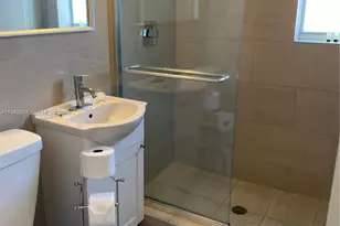 1011 9th St, Miami Beach, FL 33139 - Photo 6