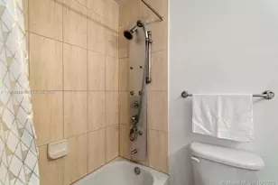 1750 N Bayshore Dr, Miami, FL 33132 - Photo 6