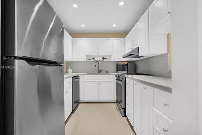 5911 NE 14th Ln #301S, Fort Lauderdale, FL 33334 - Photo 10