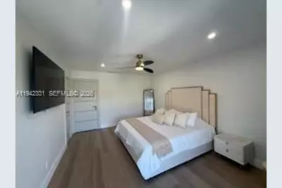 1955 NE 123rd St, North Miami, FL 33181 - Photo 24