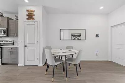 805 SE 18th St, Homestead, FL 33034 - Photo 4