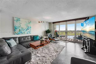 9250 W Bay Harbor Dr, Bay Harbor Islands, FL 33154 - Photo 4