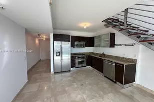 41 SE 5th St, Miami, FL 33131 - Photo 4