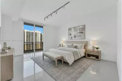 901 Brickell Key Blvd #3206, Miami, FL 33131 - Photo 14
