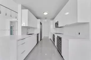 901 Brickell Key Blvd, Miami, FL 33131 - Photo 10