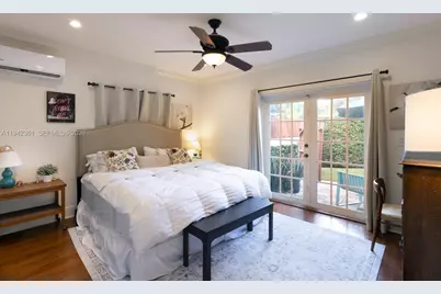 360 SW 28th Rd, Miami, FL 33129 - Photo 14