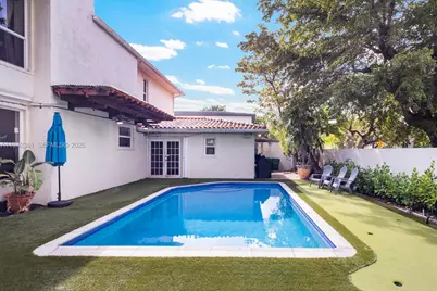 360 SW 28th Rd, Miami, FL 33129 - Photo 28