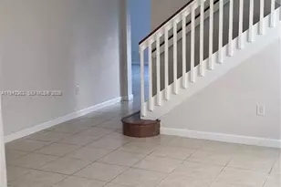 215 NE 36th Avenue Rd, Homestead, FL 33033 - Photo 4