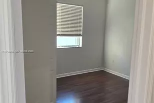 215 NE 36th Avenue Rd, Homestead, FL 33033 - Photo 20