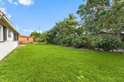 4740 NW 18th Ct, Lauderhill, FL 33313 - Photo 18
